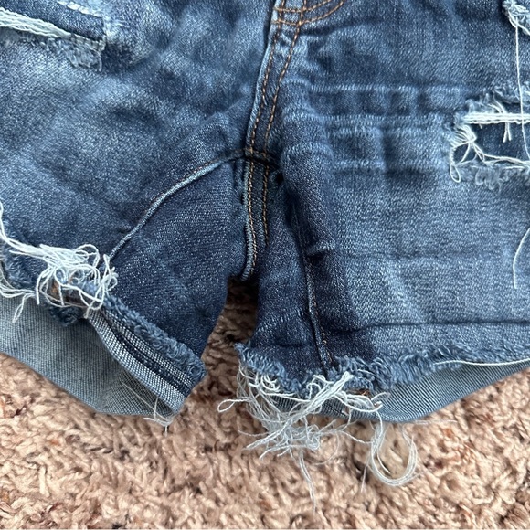 American Eagle Distressed High Rise Blue Denim Cutoff Shorts Women’s Size 2 - Picture 6 of 14